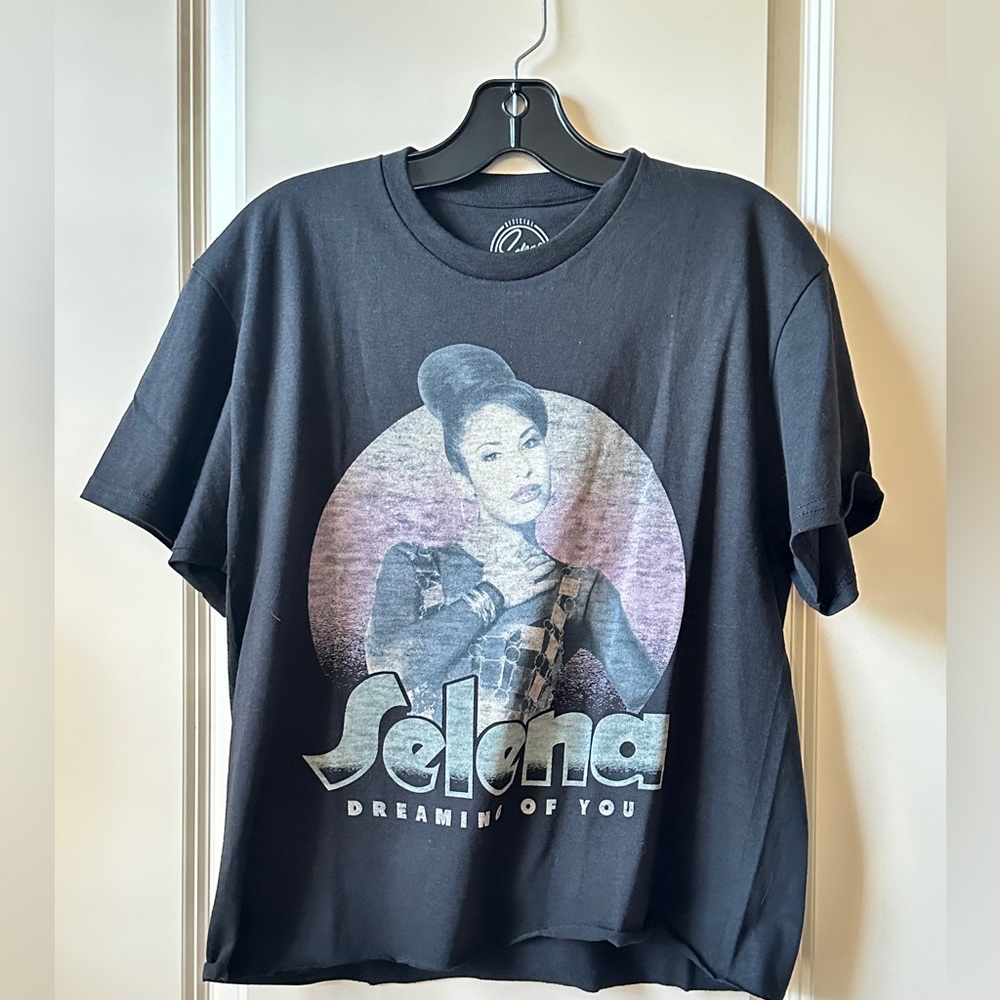 Black Graphic Tee - Short Sleeve